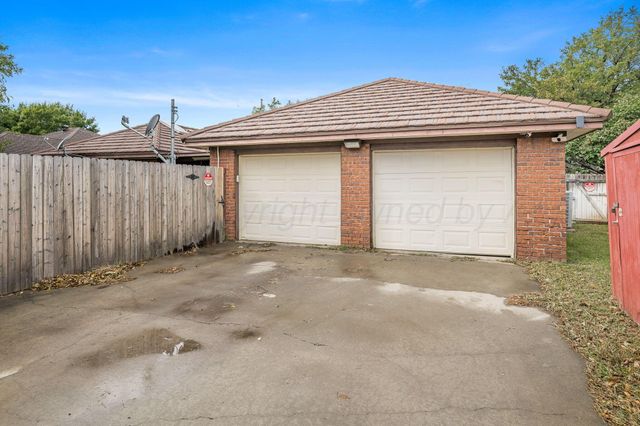 6807 CLOUD CREST Drive, Amarillo, TX 79124