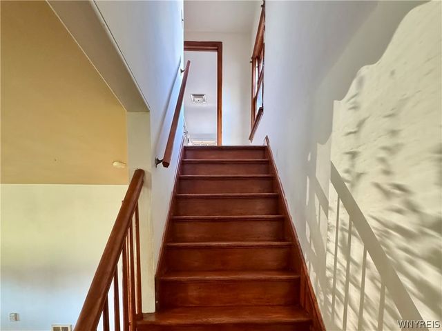 2104 Walnut Avenue, Niagara Falls, NY 14301