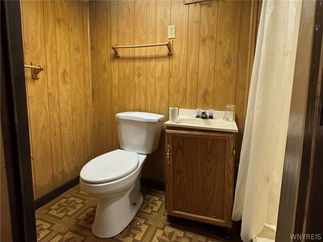 2104 Walnut Avenue, Niagara Falls, NY 14301