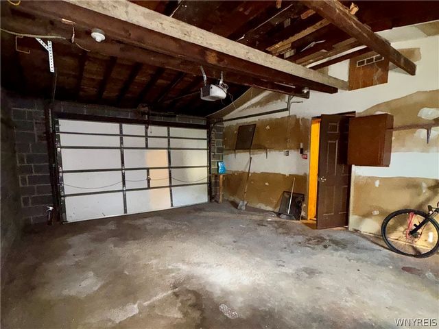 2104 Walnut Avenue, Niagara Falls, NY 14301