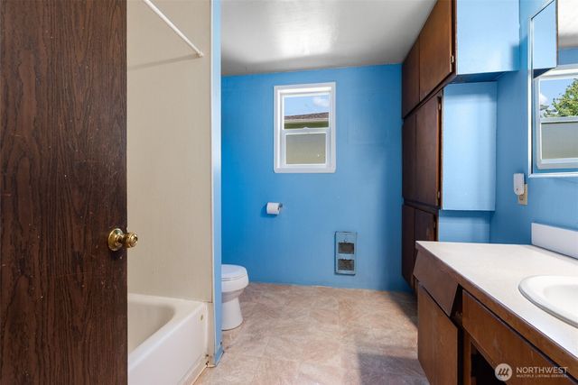 2432 NE Franklin Street, Bremerton, WA 98310