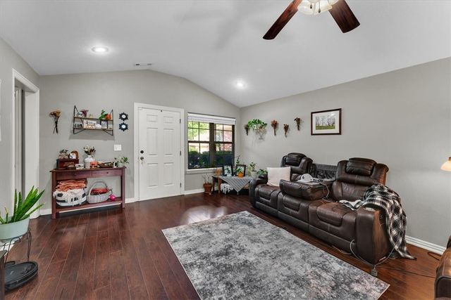 212 & 214 Copper Oaks Drive, Centerton, AR 72719