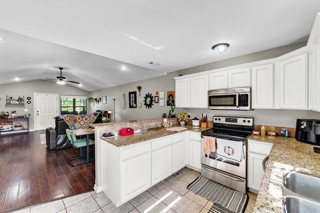 212 & 214 Copper Oaks Drive, Centerton, AR 72719