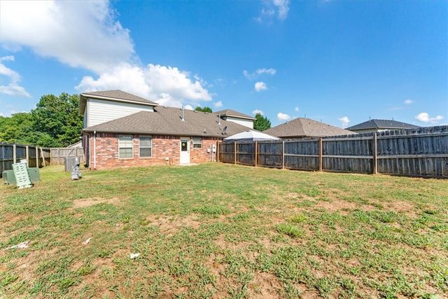 212 & 214 Copper Oaks Drive, Centerton, AR 72719