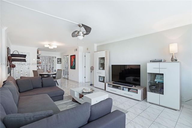 245 18th St 605, Miami Beach, FL 33139