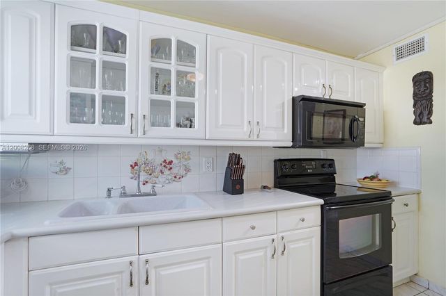 245 18th St 605, Miami Beach, FL 33139