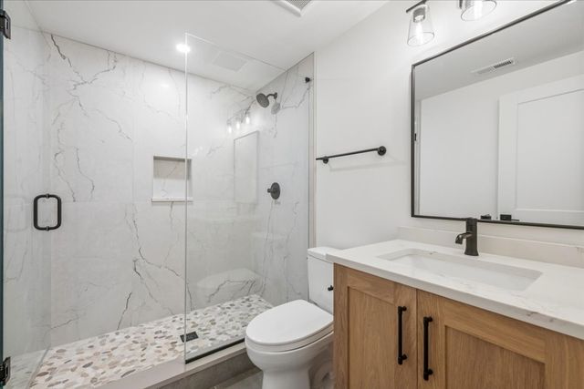 1404 S Ashland Avenue, Park Ridge, IL 60068