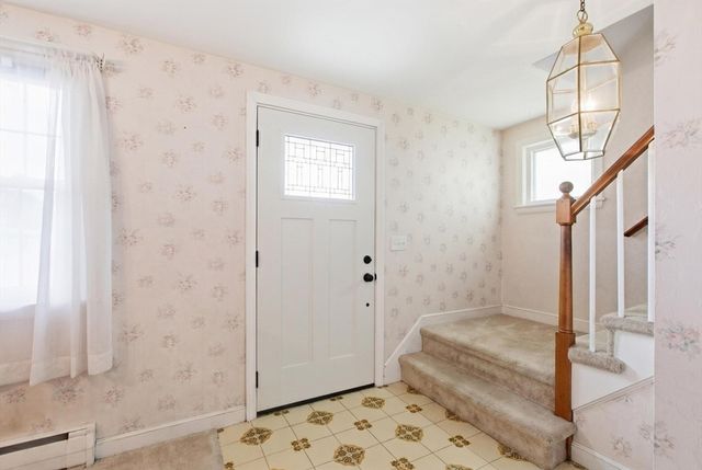 29 Cleveland, Medford, MA 02155