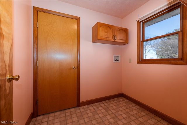 8690 Elmfield Street NW, Canal Fulton, OH 44614