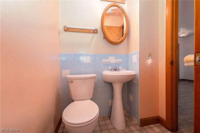 8690 Elmfield Street NW, Canal Fulton, OH 44614