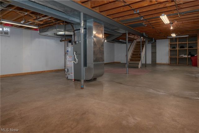 8690 Elmfield Street NW, Canal Fulton, OH 44614