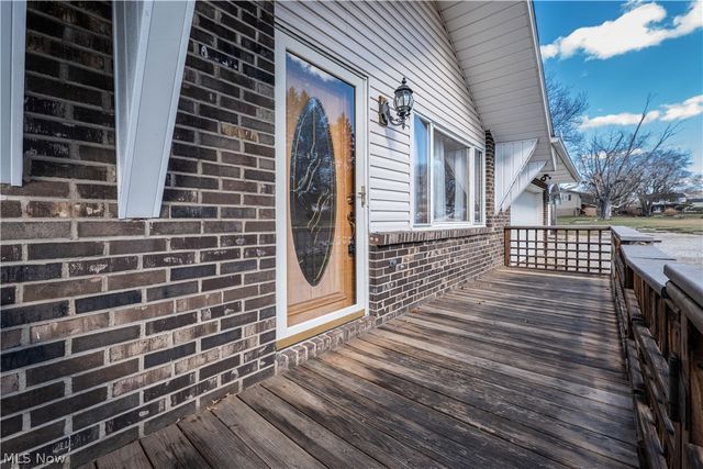 8690 Elmfield Street NW, Canal Fulton, OH 44614