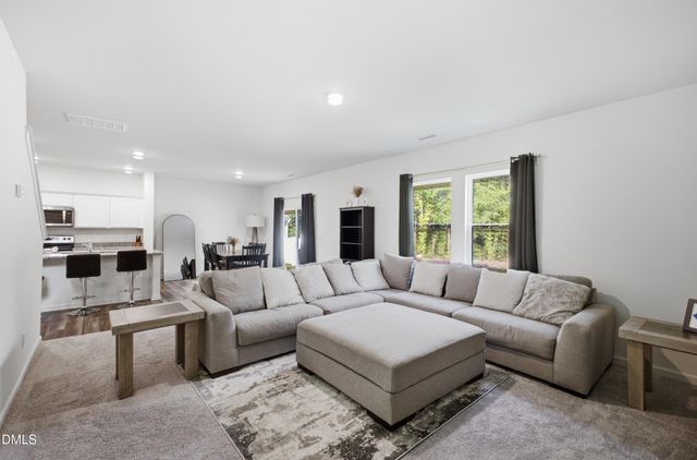 944 Berkeley Glen Road, Zebulon, NC 27597