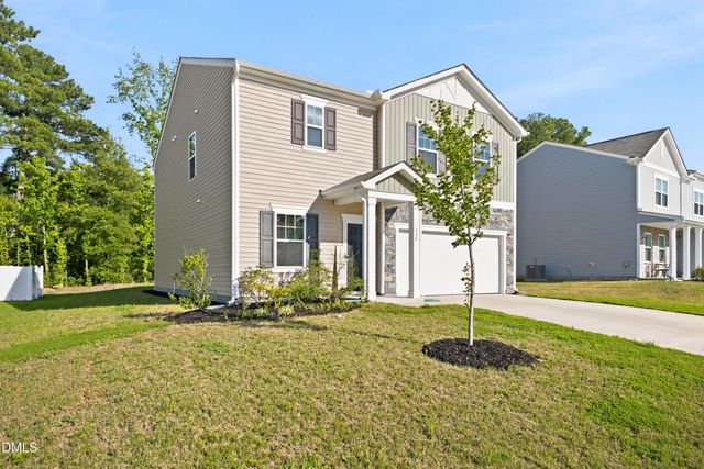 944 Berkeley Glen Road, Zebulon, NC 27597