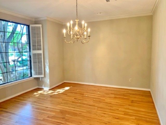 9126 Cochran Heights Drive, Dallas, TX 75220