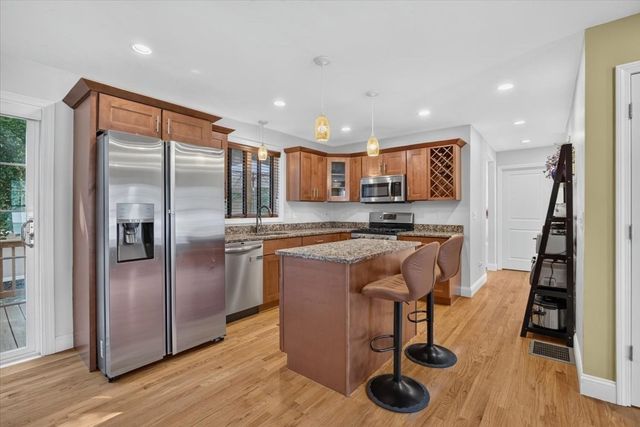 95 Prospect Ter, Brockton, MA 02301