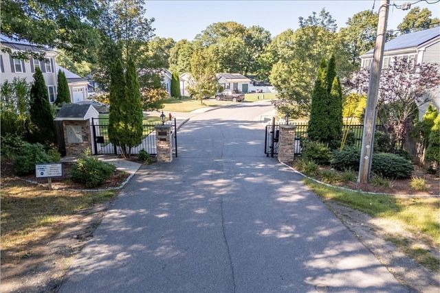 95 Prospect Ter, Brockton, MA 02301