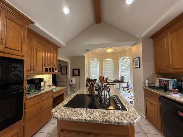 500 Evergreen Drive, Hurst, TX 76054