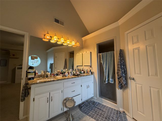 500 Evergreen Drive, Hurst, TX 76054