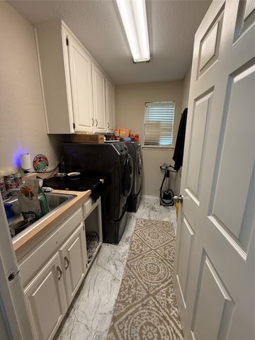 500 Evergreen Drive, Hurst, TX 76054