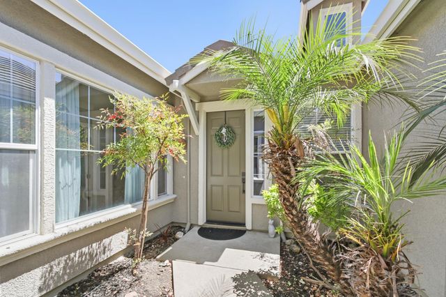 800 Morningside Dr, Folsom, CA 95630