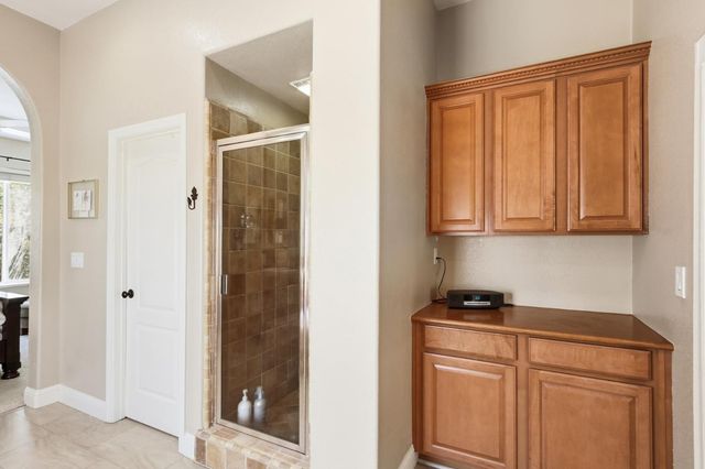 800 Morningside Dr, Folsom, CA 95630