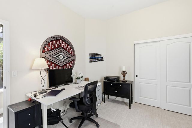 800 Morningside Dr, Folsom, CA 95630