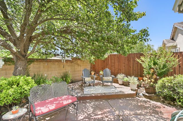 800 Morningside Dr, Folsom, CA 95630