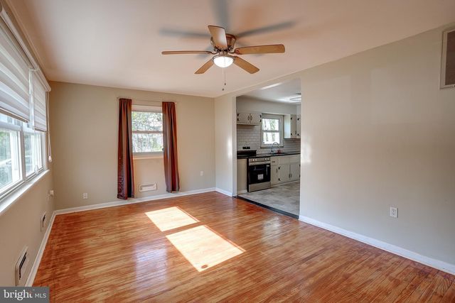 317 TIMBERLINE DR, Mount Laurel, NJ 08054