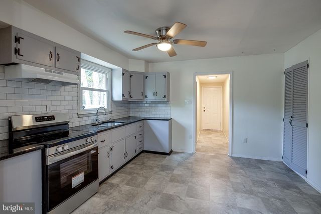 317 TIMBERLINE DR, Mount Laurel, NJ 08054