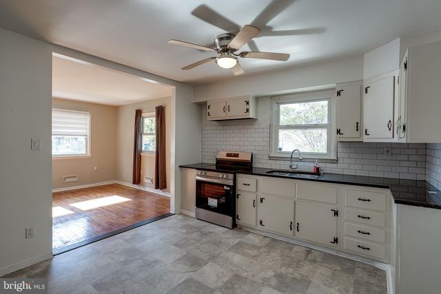 317 TIMBERLINE DR, Mount Laurel, NJ 08054