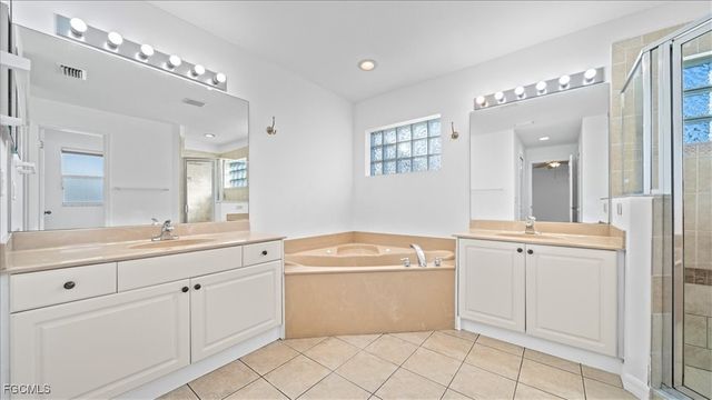 1225 SW 38th TER, Cape Coral, FL 33914