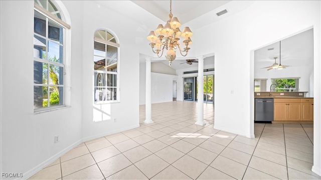 1225 SW 38th TER, Cape Coral, FL 33914