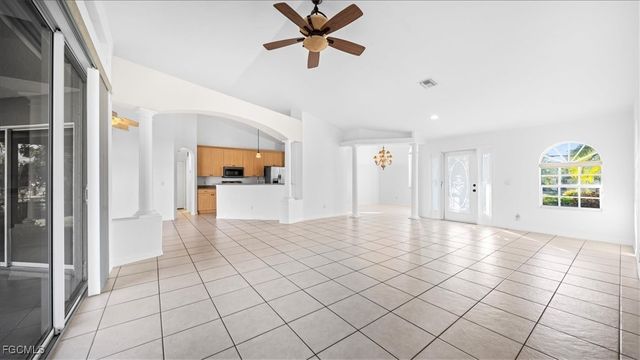 1225 SW 38th TER, Cape Coral, FL 33914