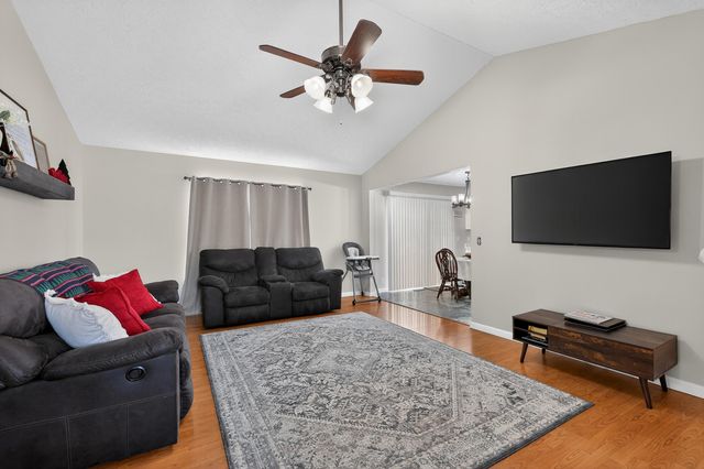 341 Harvest Way, Crittenden, KY 41030