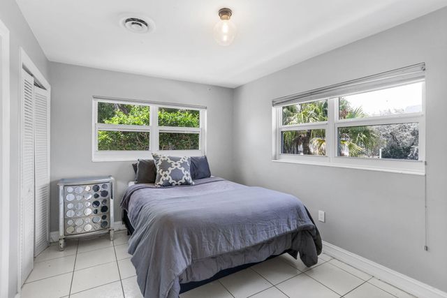 1701 NE 63rd Court, Fort Lauderdale, FL 33334