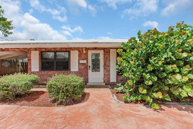 1701 NE 63rd Court, Fort Lauderdale, FL 33334