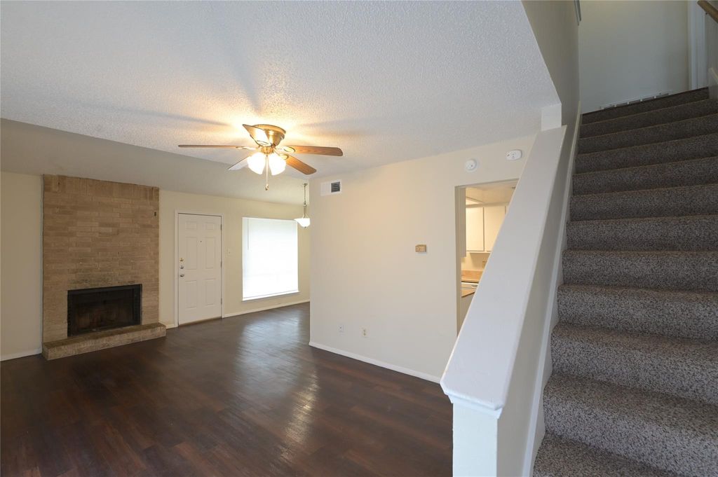 4713 Teri RD A, Austin, TX 78744