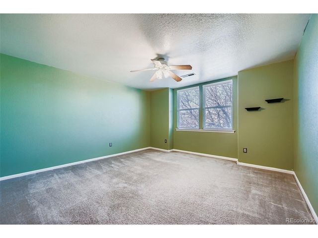 1038 Winona Cir, Loveland, CO 80537