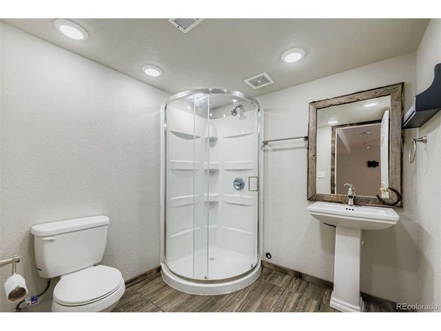 1038 Winona Cir, Loveland, CO 80537