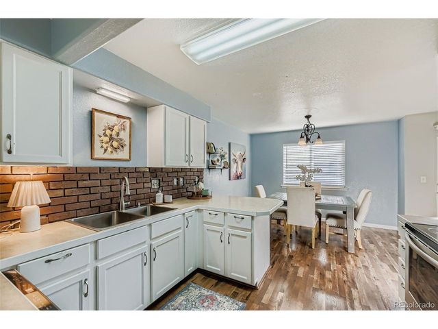 1038 Winona Cir, Loveland, CO 80537