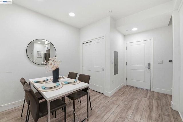 42111 Osgood Rd 208, Fremont, CA 94539