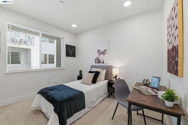 42111 Osgood Rd 208, Fremont, CA 94539