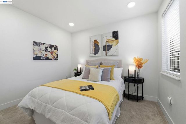 42111 Osgood Rd 208, Fremont, CA 94539