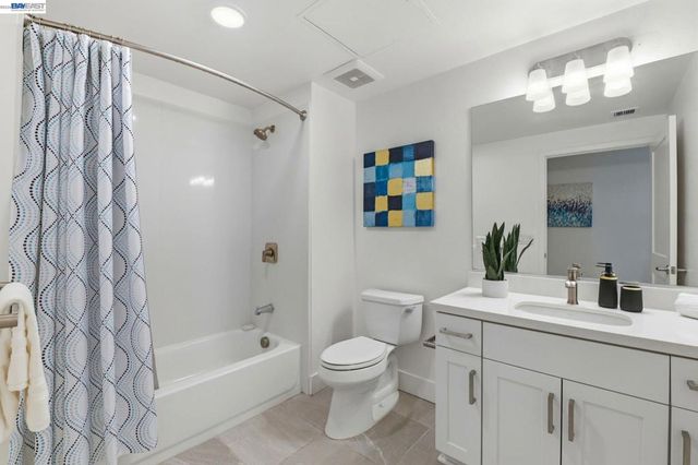42111 Osgood Rd 208, Fremont, CA 94539