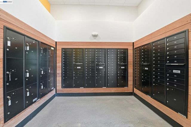42111 Osgood Rd 208, Fremont, CA 94539