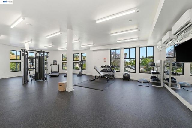 42111 Osgood Rd 208, Fremont, CA 94539