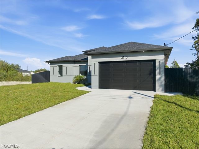 806 Fred AVE N, Lehigh Acres, FL 33971