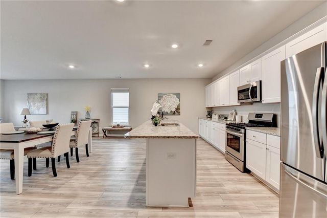 4335 Magpie Drive, Hoschton, GA 30548