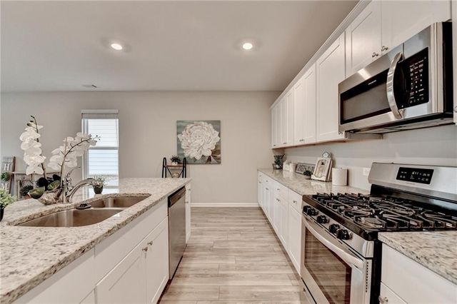 4335 Magpie Drive, Hoschton, GA 30548